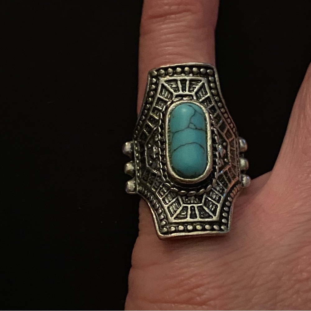 Womens Vintage Ring Size 6 Faux Turquoise Stone On Silver Ornate Rectangle